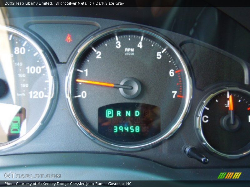 Bright Silver Metallic / Dark Slate Gray 2009 Jeep Liberty Limited