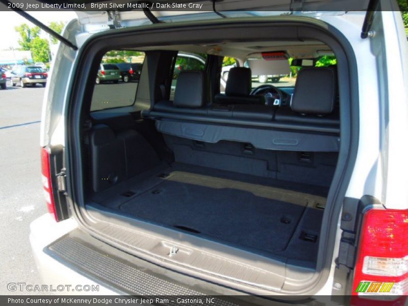 Bright Silver Metallic / Dark Slate Gray 2009 Jeep Liberty Limited