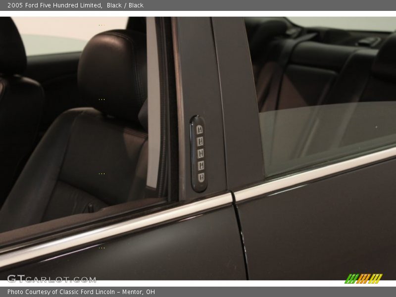 Black / Black 2005 Ford Five Hundred Limited