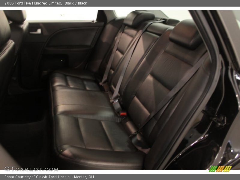 Black / Black 2005 Ford Five Hundred Limited