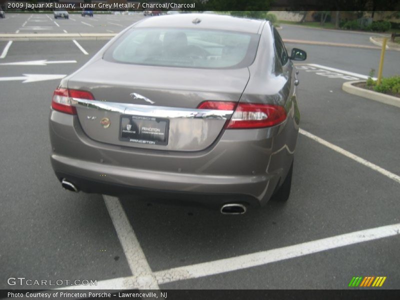 Lunar Grey Metallic / Charcoal/Charcoal 2009 Jaguar XF Luxury