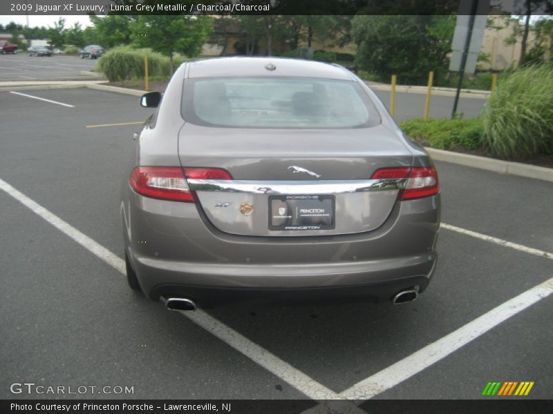 Lunar Grey Metallic / Charcoal/Charcoal 2009 Jaguar XF Luxury
