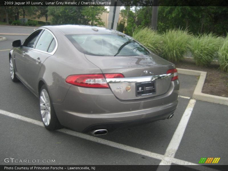 Lunar Grey Metallic / Charcoal/Charcoal 2009 Jaguar XF Luxury