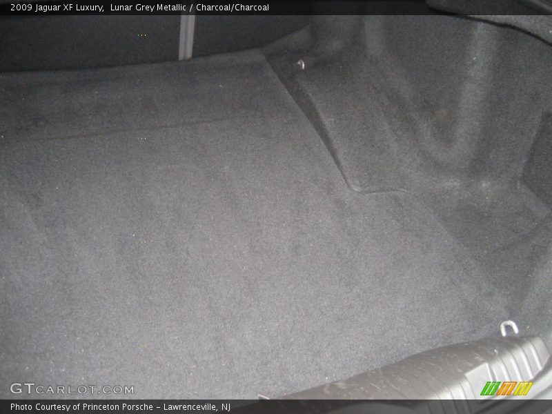 Lunar Grey Metallic / Charcoal/Charcoal 2009 Jaguar XF Luxury