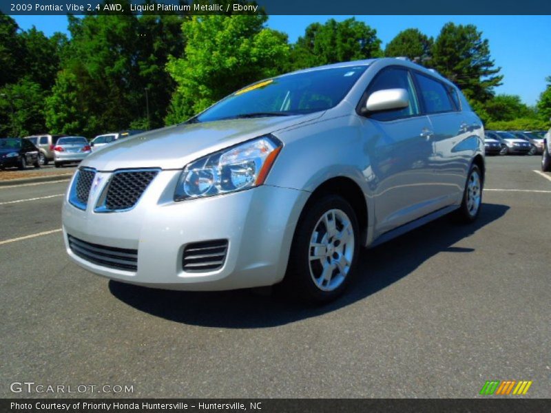 Liquid Platinum Metallic / Ebony 2009 Pontiac Vibe 2.4 AWD