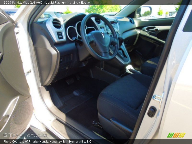Liquid Platinum Metallic / Ebony 2009 Pontiac Vibe 2.4 AWD