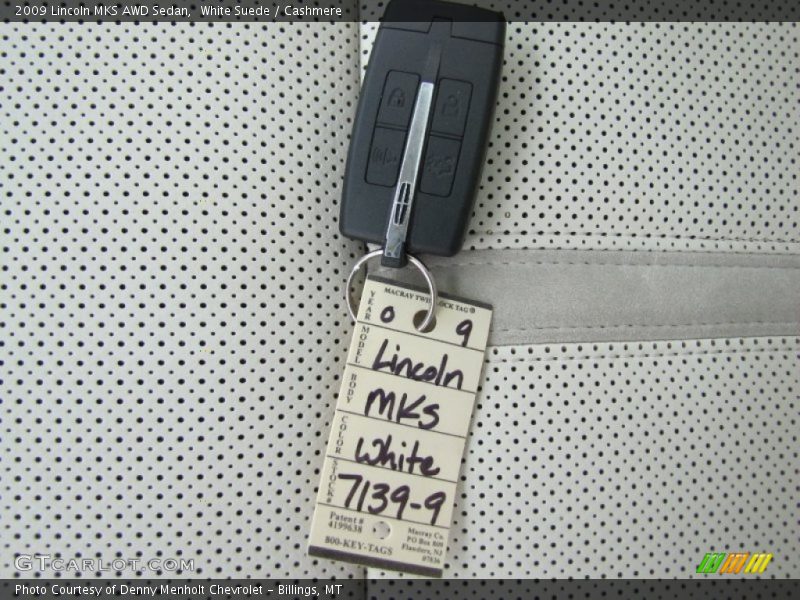 Keys of 2009 MKS AWD Sedan