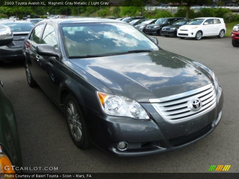 Magnetic Gray Metallic / Light Gray 2009 Toyota Avalon XL