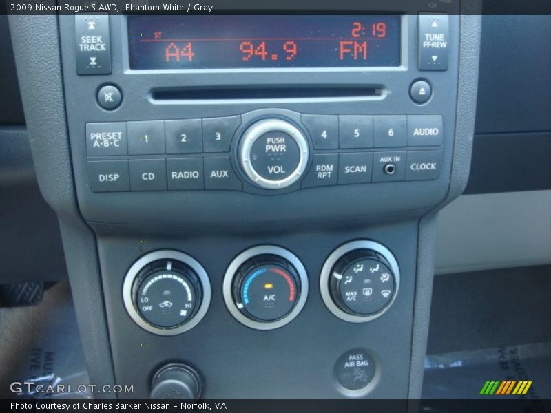 Phantom White / Gray 2009 Nissan Rogue S AWD