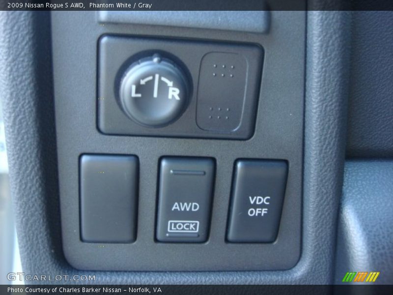 Phantom White / Gray 2009 Nissan Rogue S AWD