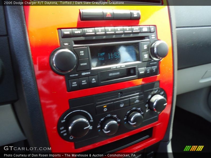 Controls of 2006 Charger R/T Daytona