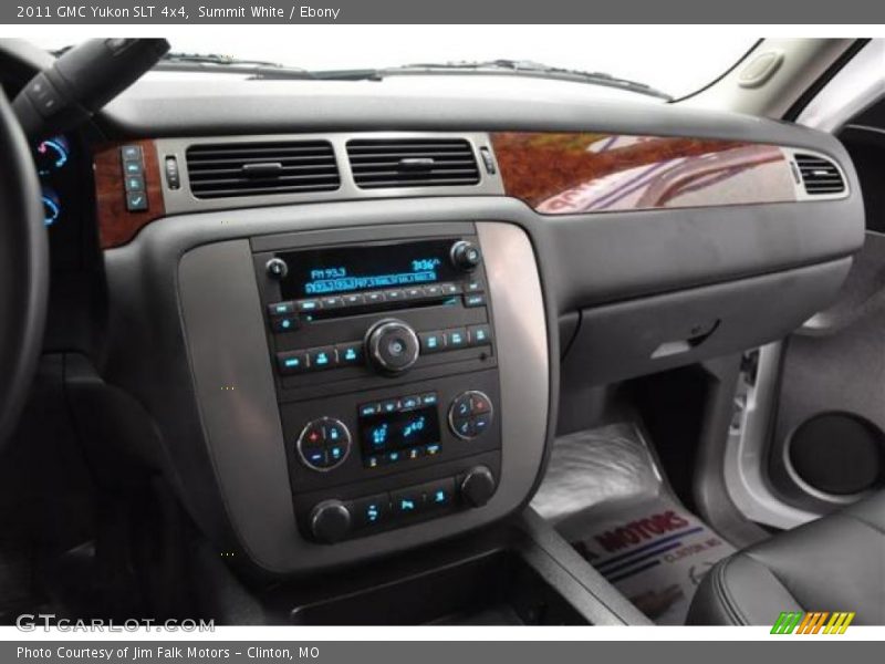 Summit White / Ebony 2011 GMC Yukon SLT 4x4