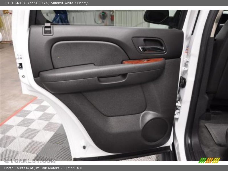 Summit White / Ebony 2011 GMC Yukon SLT 4x4