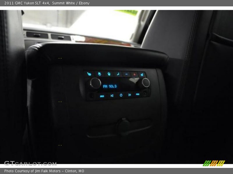 Summit White / Ebony 2011 GMC Yukon SLT 4x4