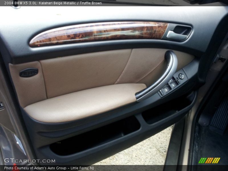 Kalahari Beige Metallic / Truffle Brown 2004 BMW X5 3.0i