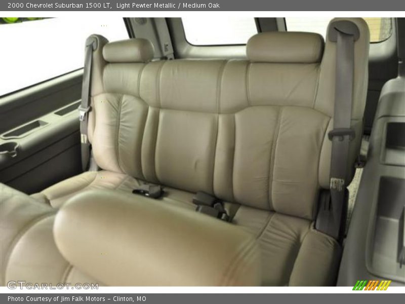 Light Pewter Metallic / Medium Oak 2000 Chevrolet Suburban 1500 LT