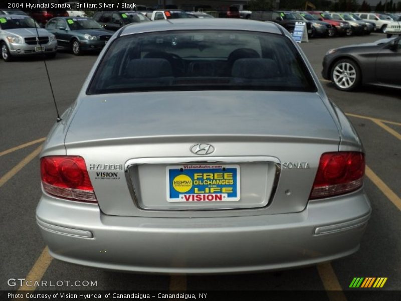 Brilliant Silver / Black 2004 Hyundai Sonata