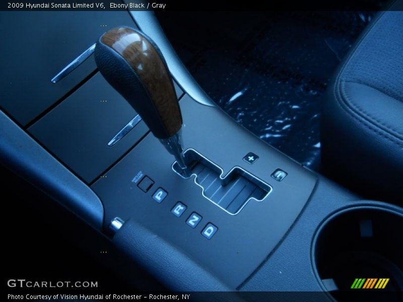 Ebony Black / Gray 2009 Hyundai Sonata Limited V6