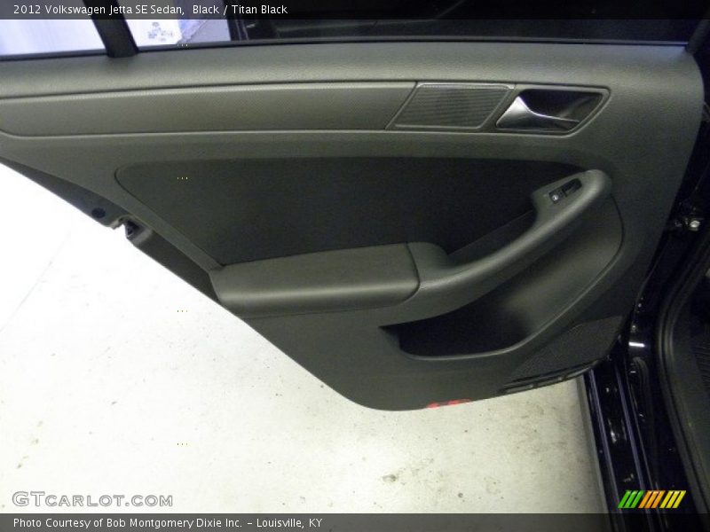 Black / Titan Black 2012 Volkswagen Jetta SE Sedan