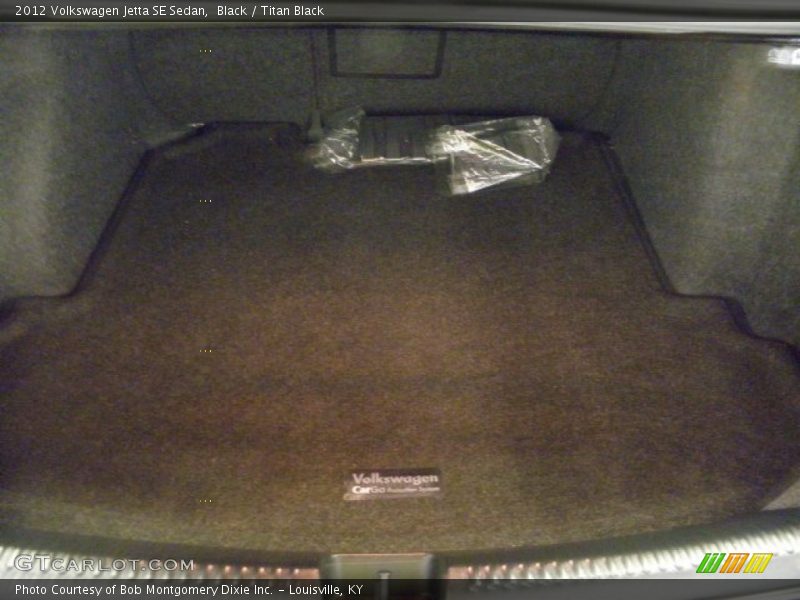 Black / Titan Black 2012 Volkswagen Jetta SE Sedan
