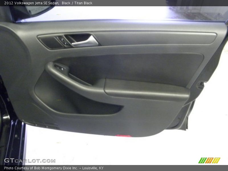 Black / Titan Black 2012 Volkswagen Jetta SE Sedan