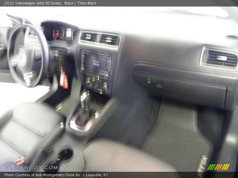 Black / Titan Black 2012 Volkswagen Jetta SE Sedan