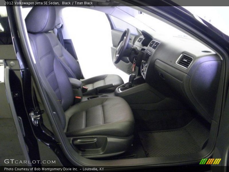 Black / Titan Black 2012 Volkswagen Jetta SE Sedan