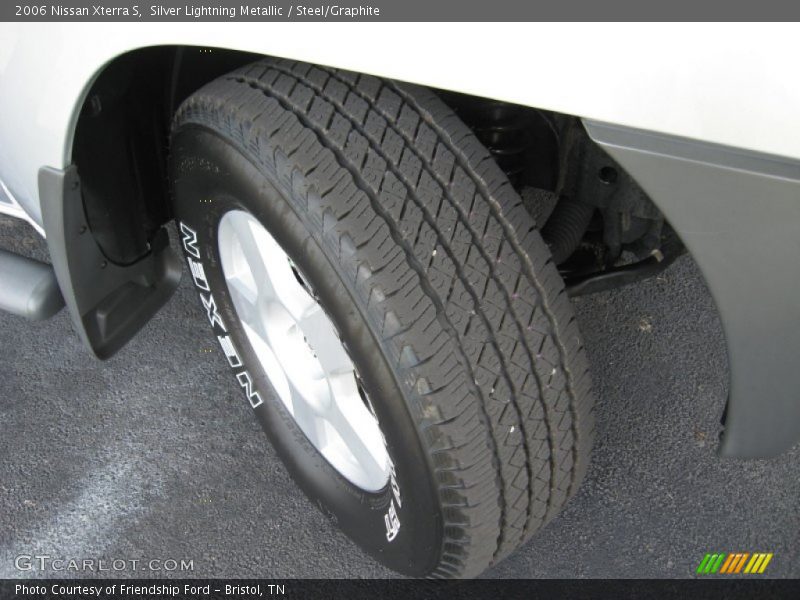 Silver Lightning Metallic / Steel/Graphite 2006 Nissan Xterra S