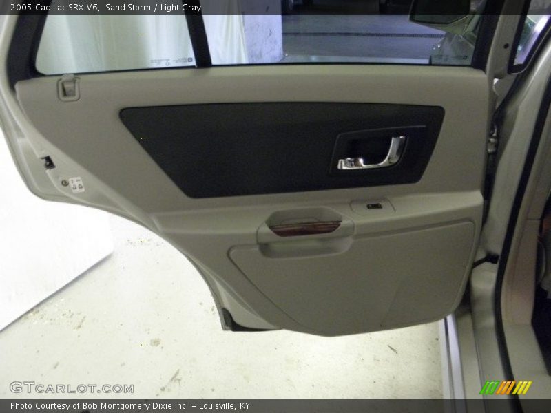 Sand Storm / Light Gray 2005 Cadillac SRX V6