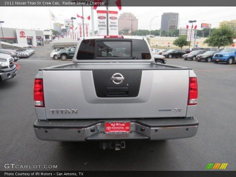 Radiant Silver / Charcoal 2011 Nissan Titan SV Crew Cab