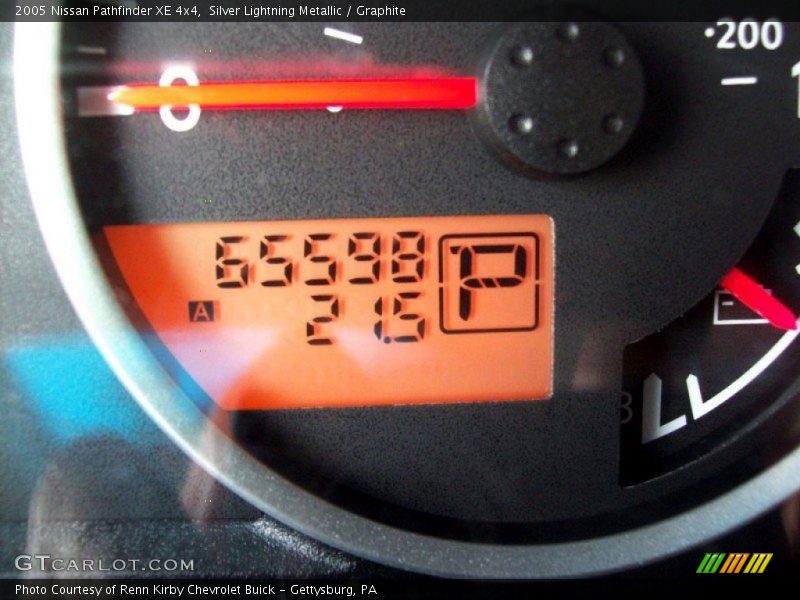 Silver Lightning Metallic / Graphite 2005 Nissan Pathfinder XE 4x4