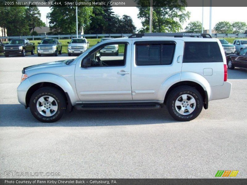 Silver Lightning Metallic / Graphite 2005 Nissan Pathfinder XE 4x4