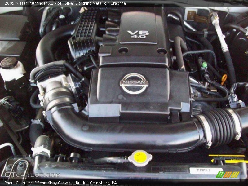 Silver Lightning Metallic / Graphite 2005 Nissan Pathfinder XE 4x4