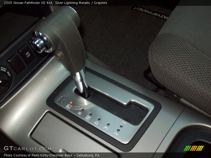 Silver Lightning Metallic / Graphite 2005 Nissan Pathfinder XE 4x4