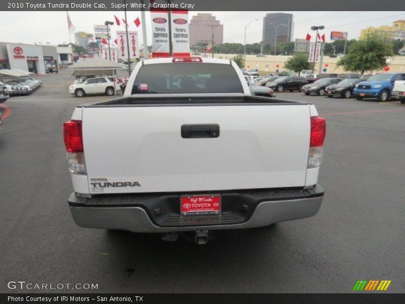 Super White / Graphite Gray 2010 Toyota Tundra Double Cab