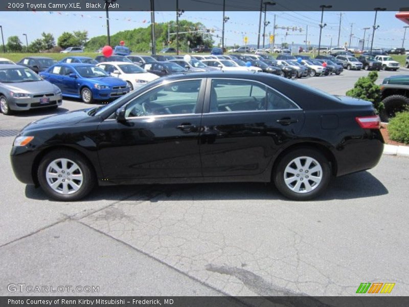 Black / Ash 2009 Toyota Camry XLE
