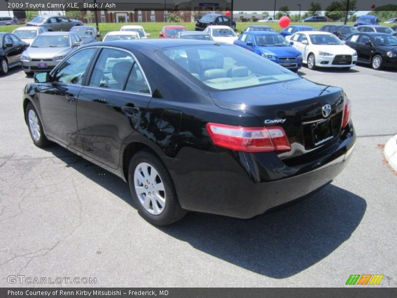 Black / Ash 2009 Toyota Camry XLE