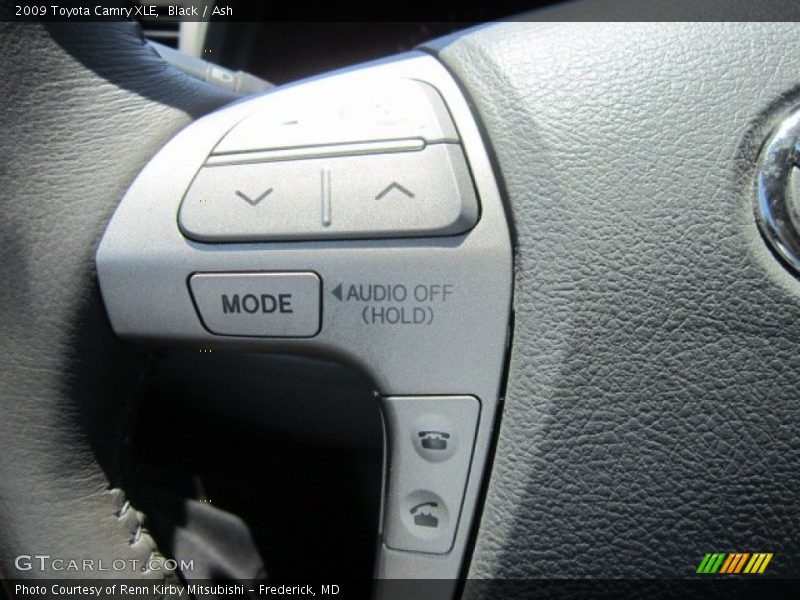 Black / Ash 2009 Toyota Camry XLE