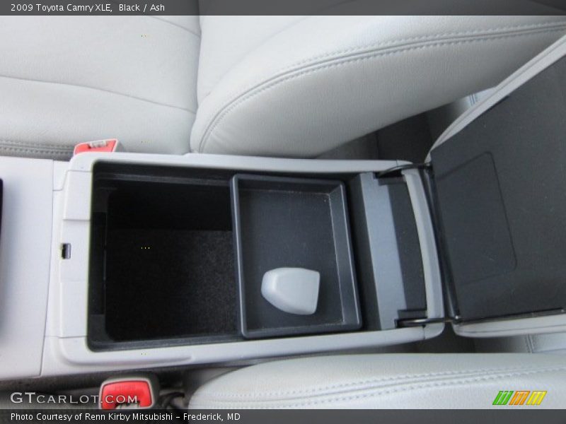 Black / Ash 2009 Toyota Camry XLE