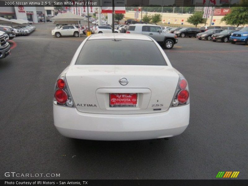 Satin White Pearl / Frost 2006 Nissan Altima 2.5 S