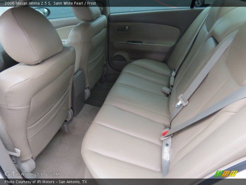 Satin White Pearl / Frost 2006 Nissan Altima 2.5 S