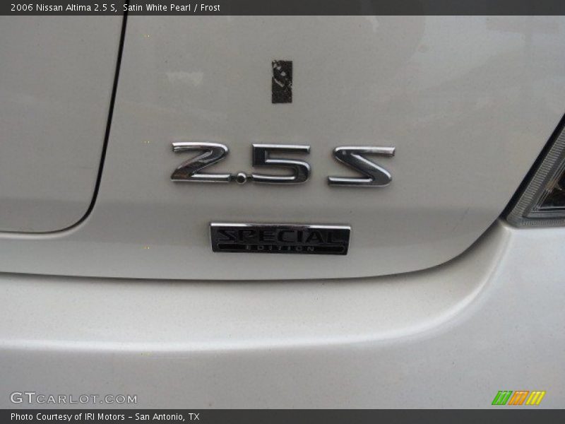 Satin White Pearl / Frost 2006 Nissan Altima 2.5 S