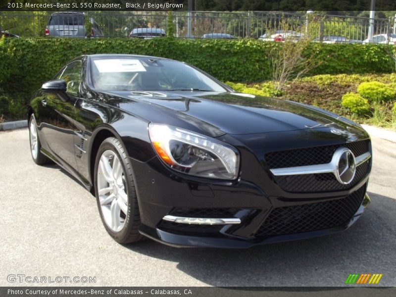 Front 3/4 View of 2013 SL 550 Roadster