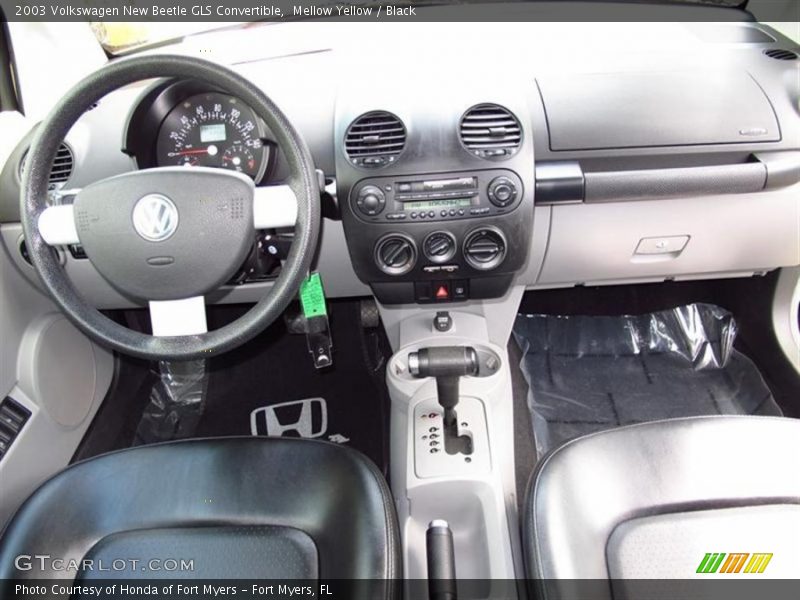 Mellow Yellow / Black 2003 Volkswagen New Beetle GLS Convertible