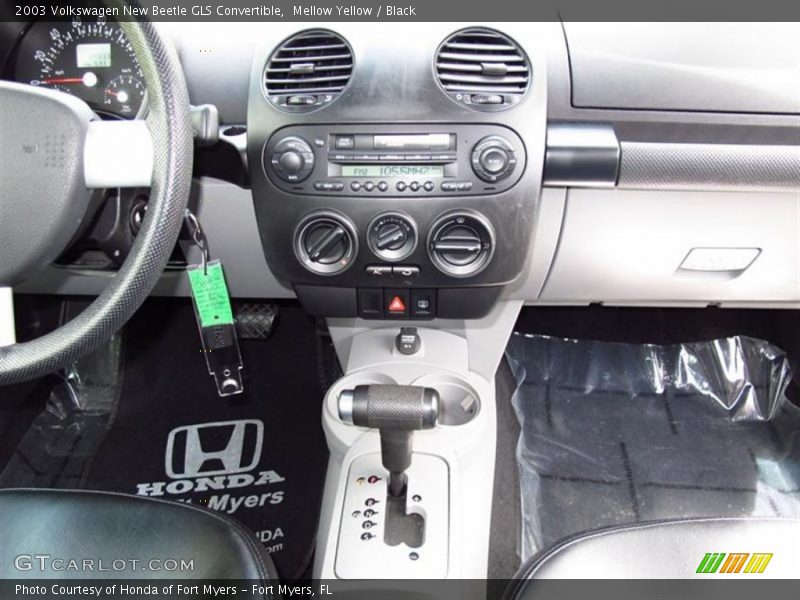 Mellow Yellow / Black 2003 Volkswagen New Beetle GLS Convertible