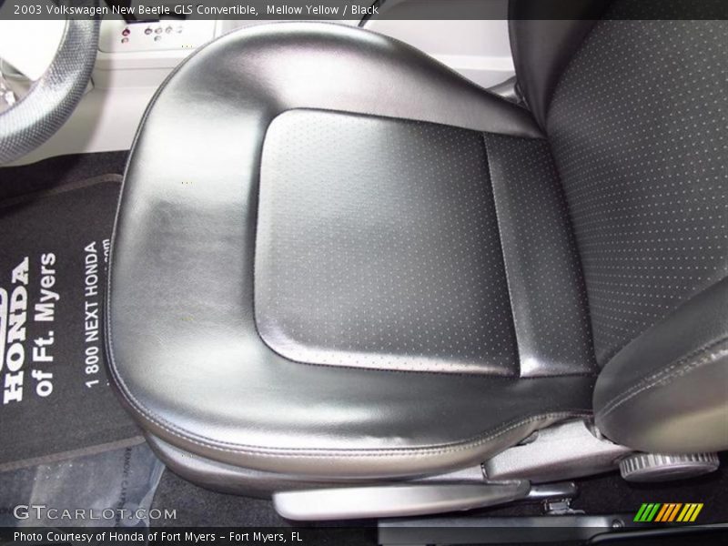 Mellow Yellow / Black 2003 Volkswagen New Beetle GLS Convertible