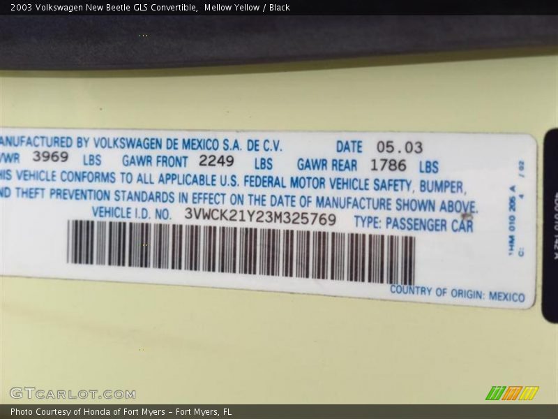 Mellow Yellow / Black 2003 Volkswagen New Beetle GLS Convertible
