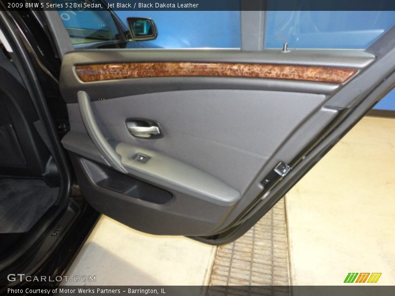 Jet Black / Black Dakota Leather 2009 BMW 5 Series 528xi Sedan