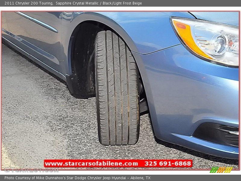 Sapphire Crystal Metallic / Black/Light Frost Beige 2011 Chrysler 200 Touring