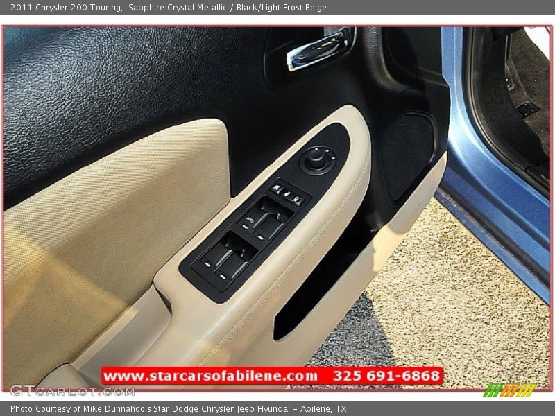 Sapphire Crystal Metallic / Black/Light Frost Beige 2011 Chrysler 200 Touring